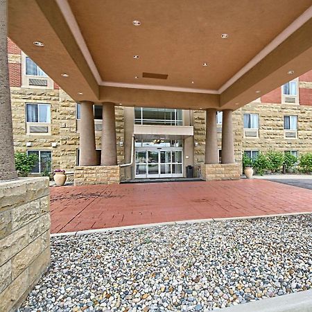 Country Inn & Suites By Radisson, Dearborn, Mi Exterior foto